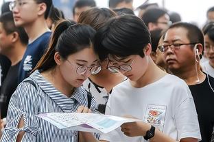 苏群：詹眉都不能下湖人阵容太薄得交易 绿军已做好夺冠准备